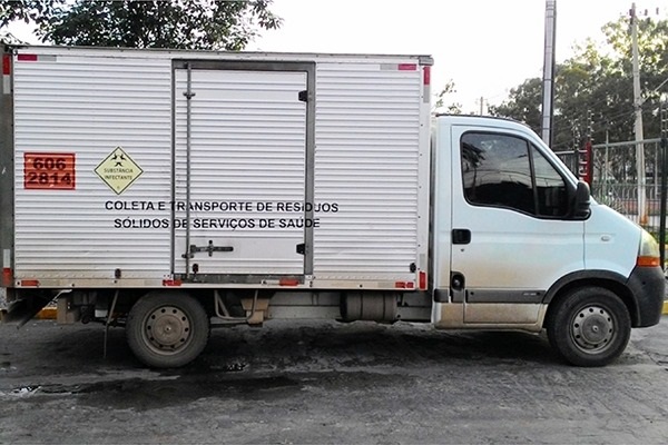 Transporte_Resíduos_Saúde_Dentro